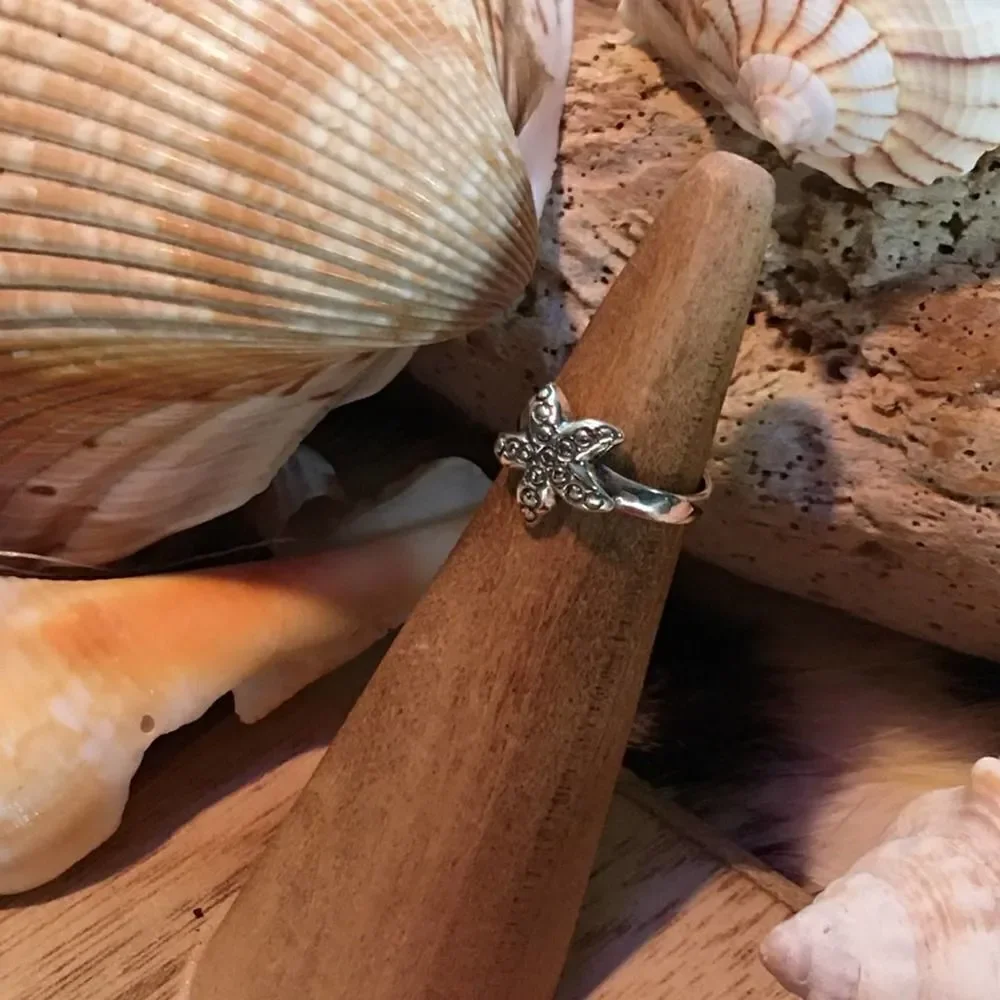 Starfish Sterling Silver Toe Ring Midi Ring